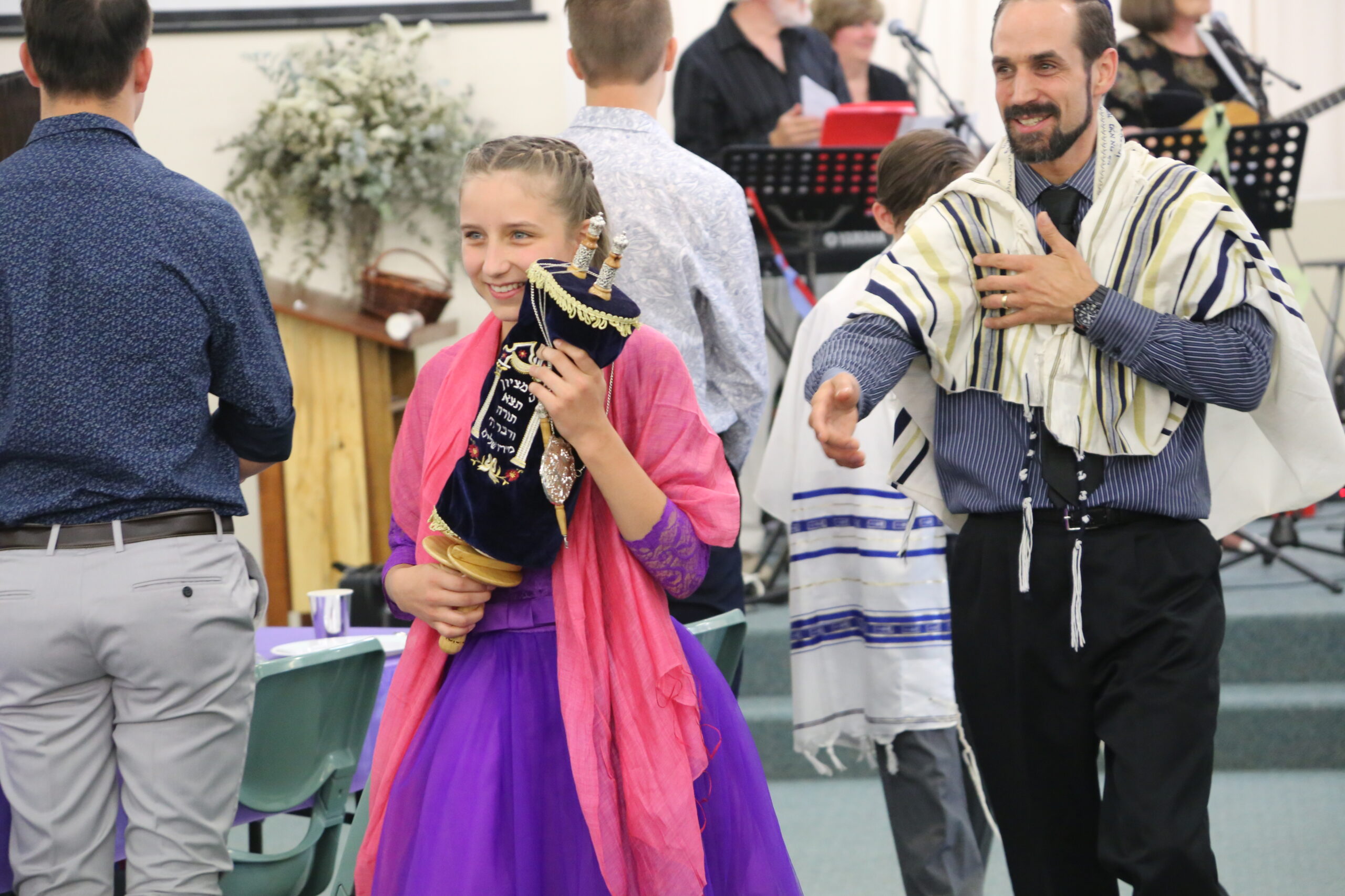 Hineh Yeshua Congregation